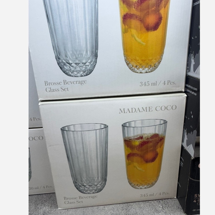 لیوان و نیم لیوان MADAM COCO